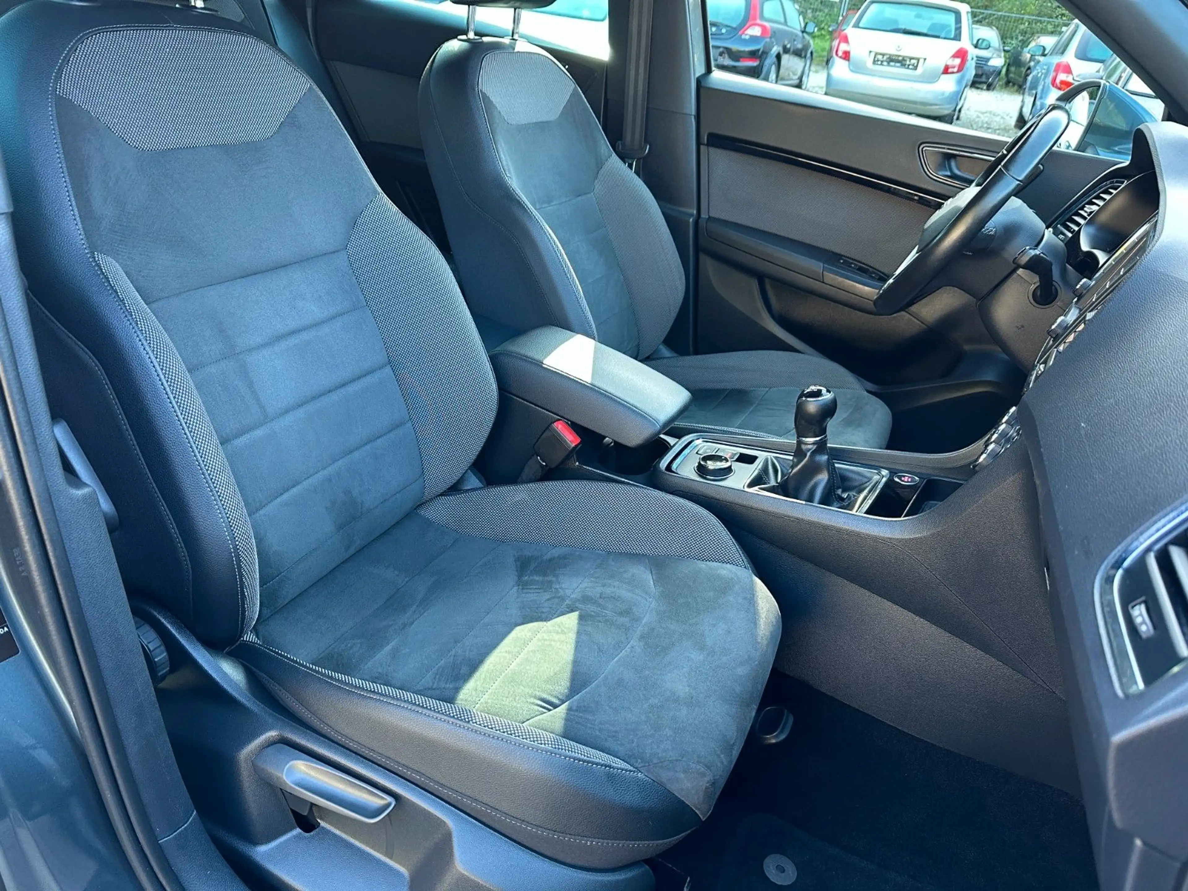SEAT Ateca Xcellence AHK RFC SHZ PDC NAVI — photo 12