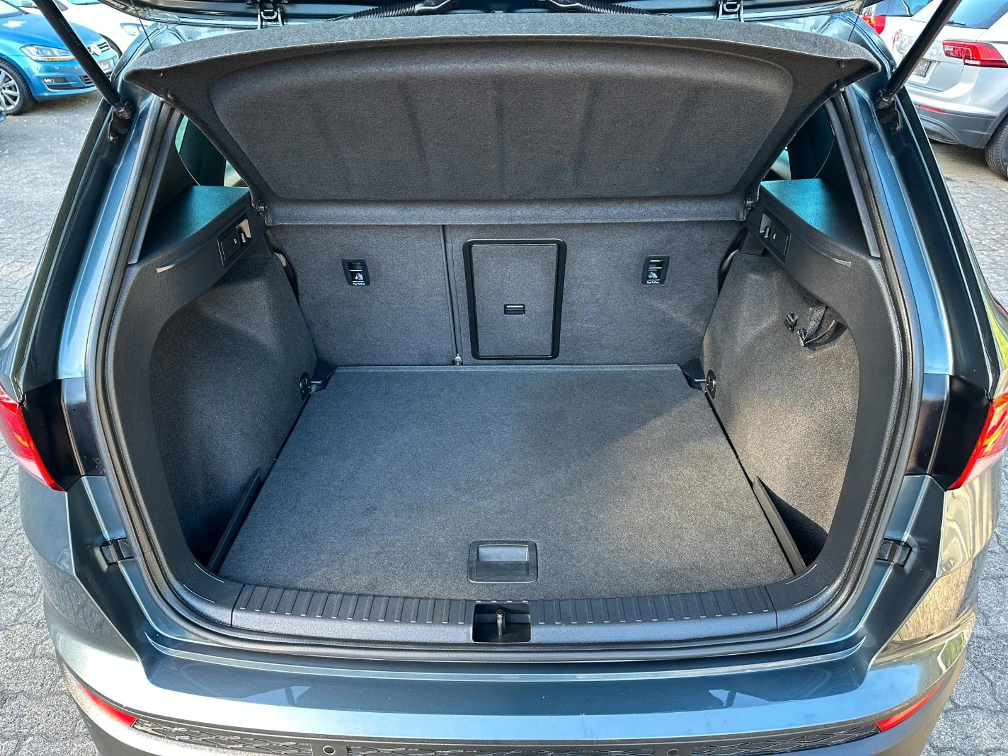 SEAT Ateca Xcellence AHK RFC SHZ PDC NAVI — photo 19