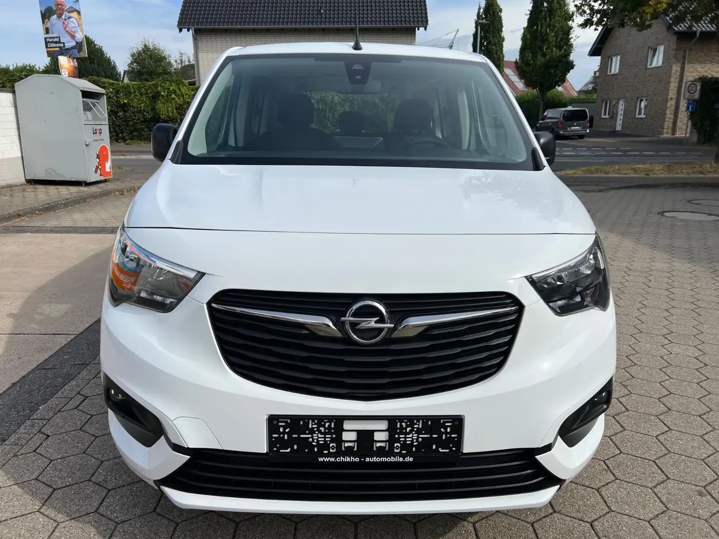 Opel Combo Life TURBO/EDITION/NAVI/GARANTIE/ TÜV NEU Weiß - 1