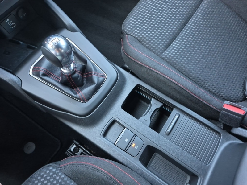 Ford Focus ST-Line Sportpaket Navi Memory Sitze LED ACC Apple — photo 14