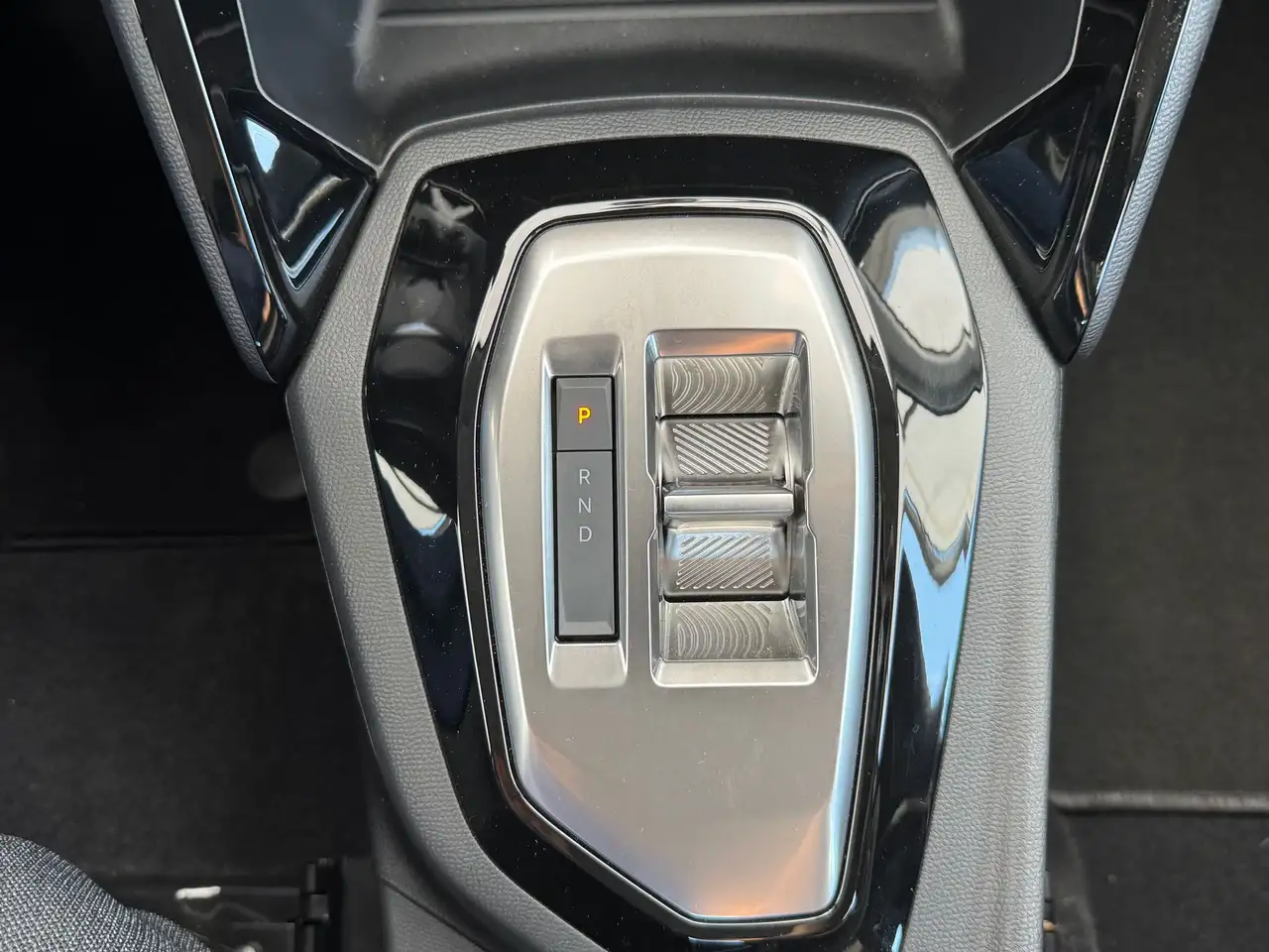 Peugeot 208 2026 — фото 10