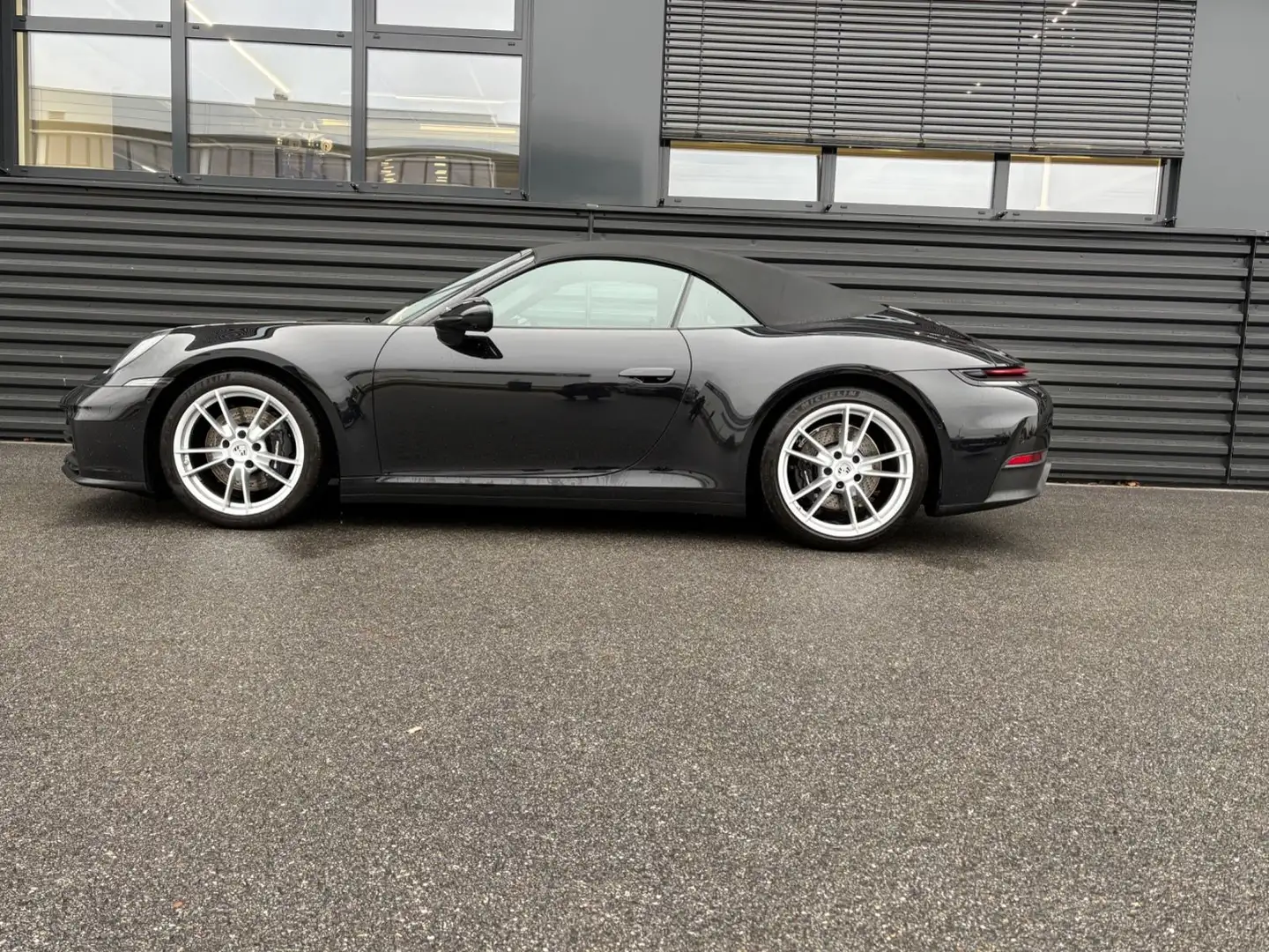 Porsche 992 911 -992 Carrera Cabrio-FACELIFT-ABGAS BOSE Schwarz - 1