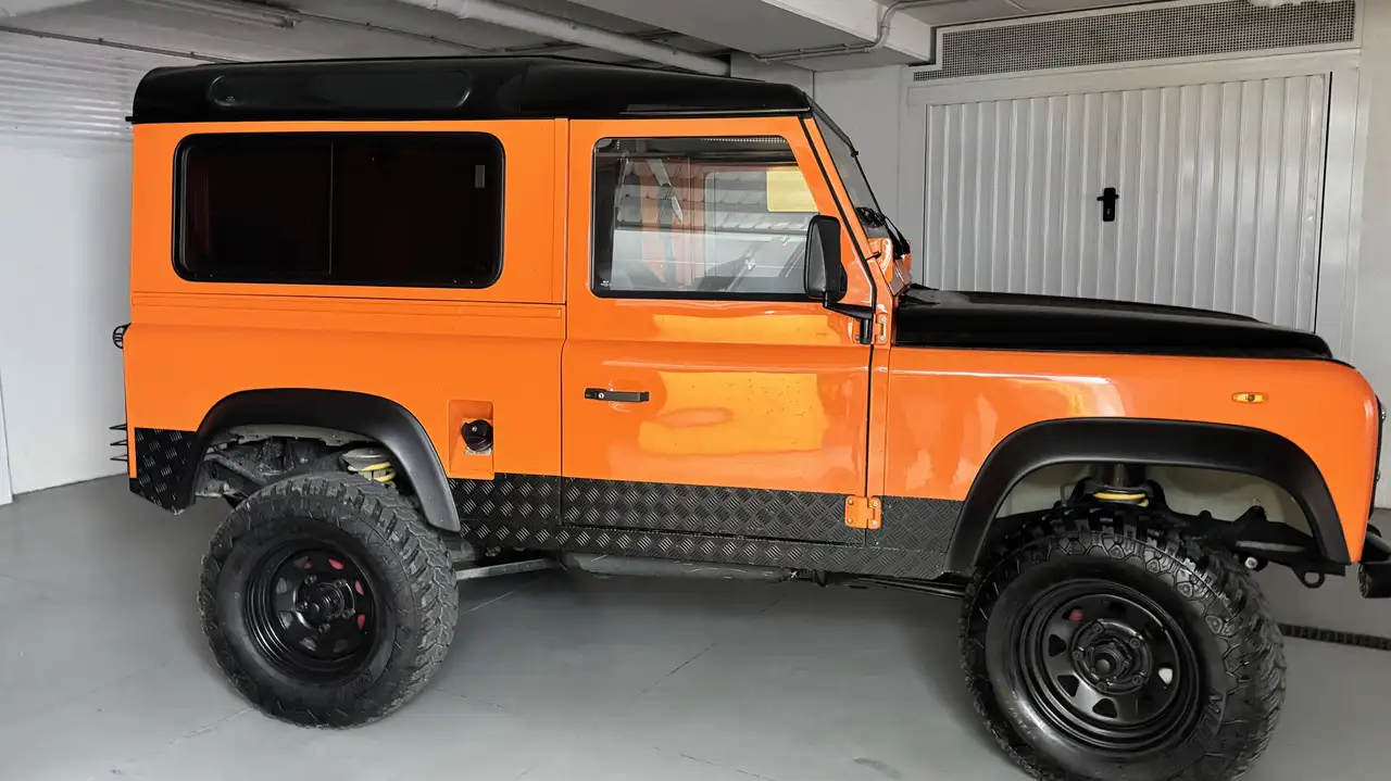 Land Rover Defender 90 2.5 td Hard Top, foto 1