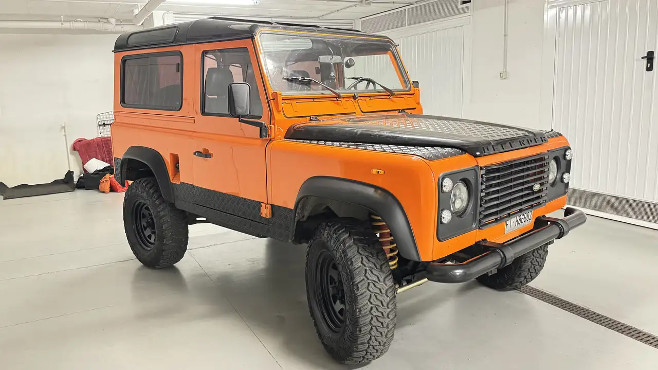 Land Rover Defender 90 2.5 td Hard Top, foto 2
