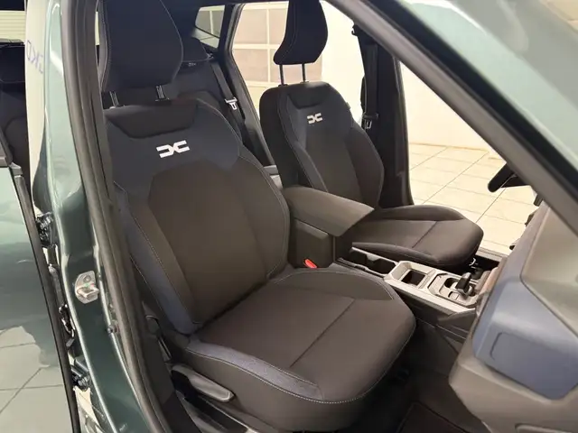 Dacia Duster view 11