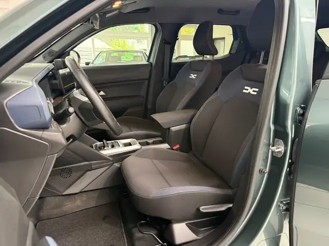 Dacia Duster view 13