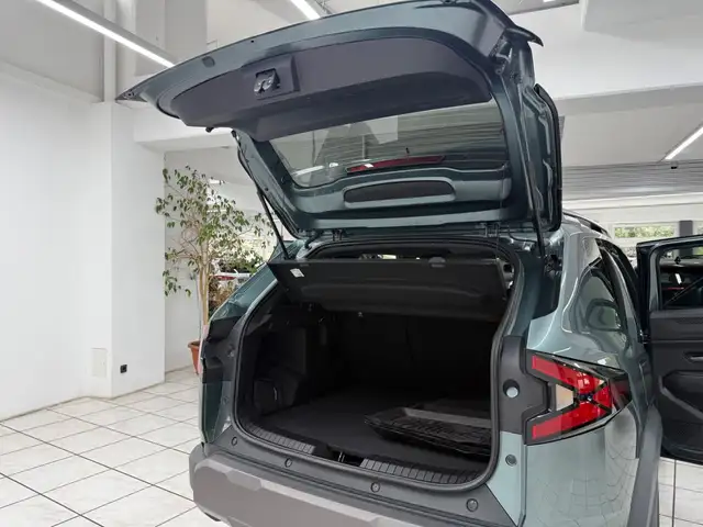 Dacia Duster view 10