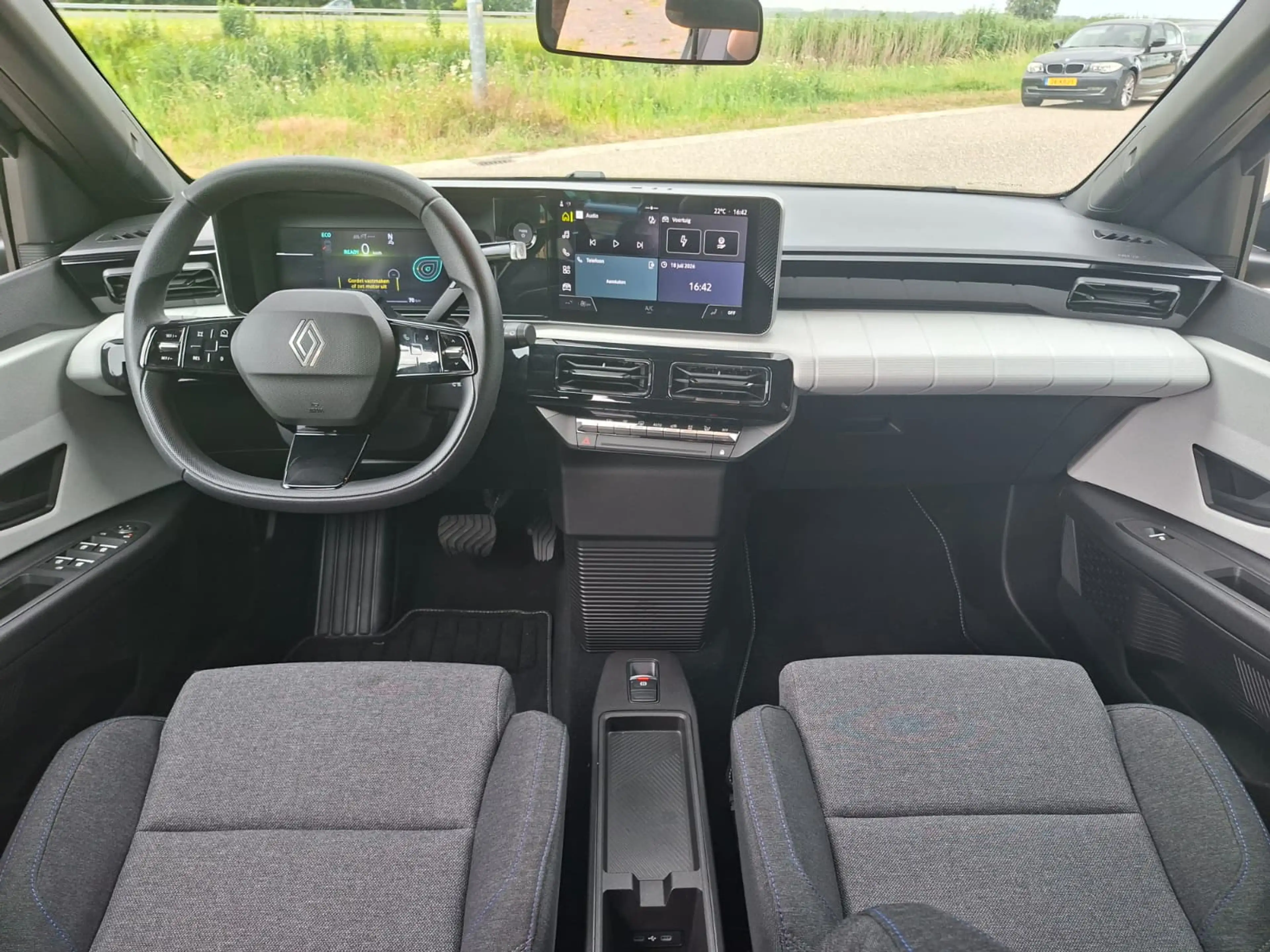 Renault R 5 comfort range 150pk 52 kWh — photo 6