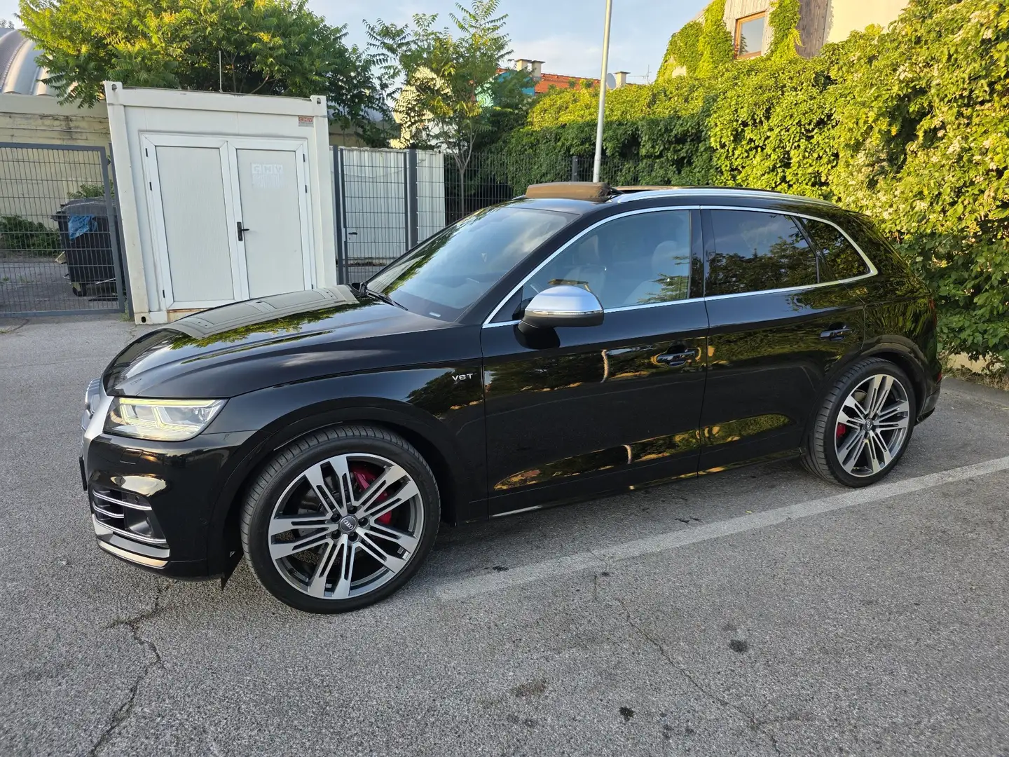 Audi SQ5 3,0 TFSI quattro S-tronic Schwarz - 1