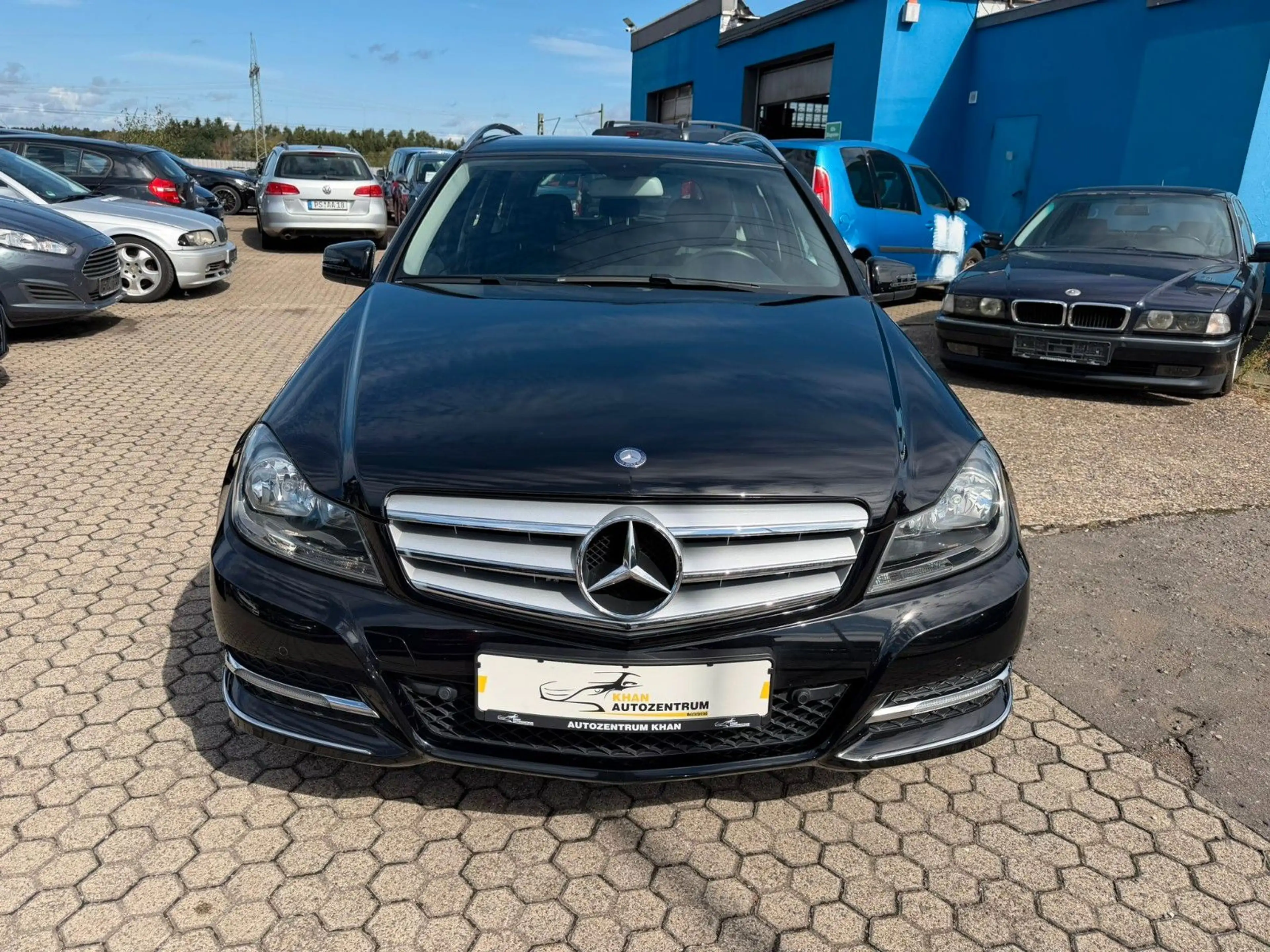 Mercedes-Benz C 250 CGI BlueEfficiency — photo 2