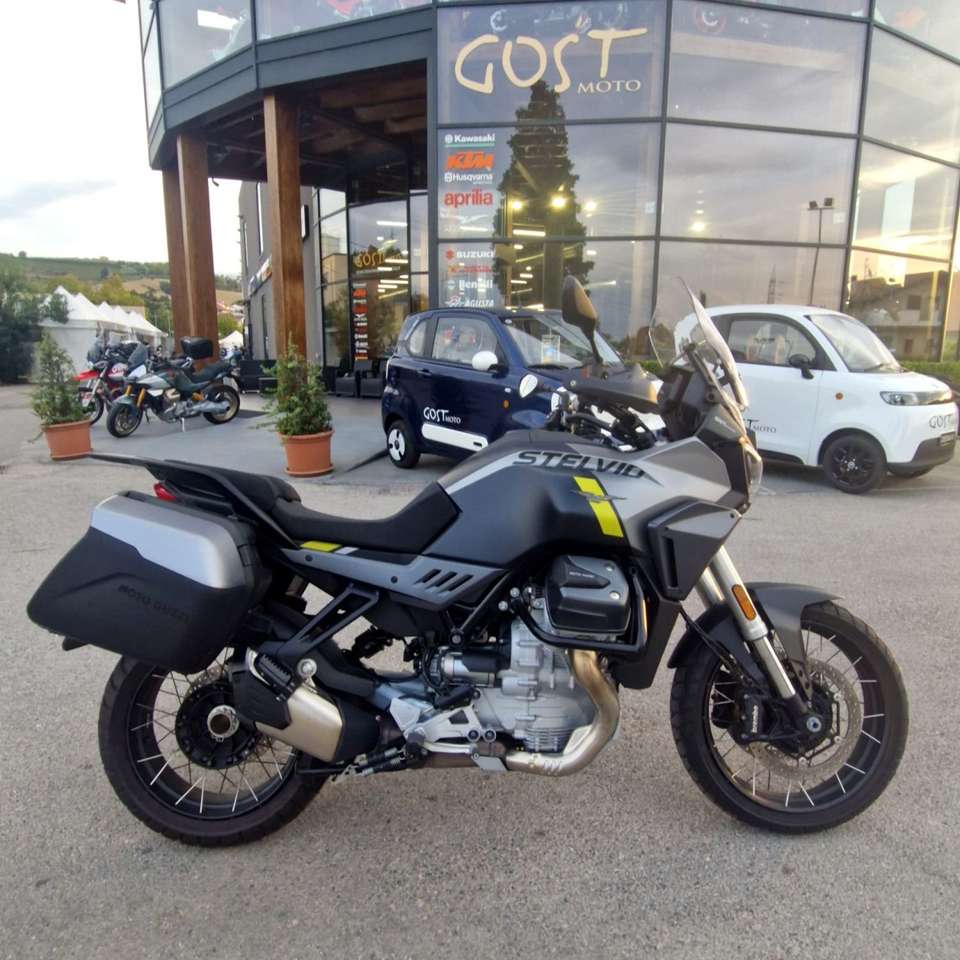 Moto Guzzi Stelvio PFF
