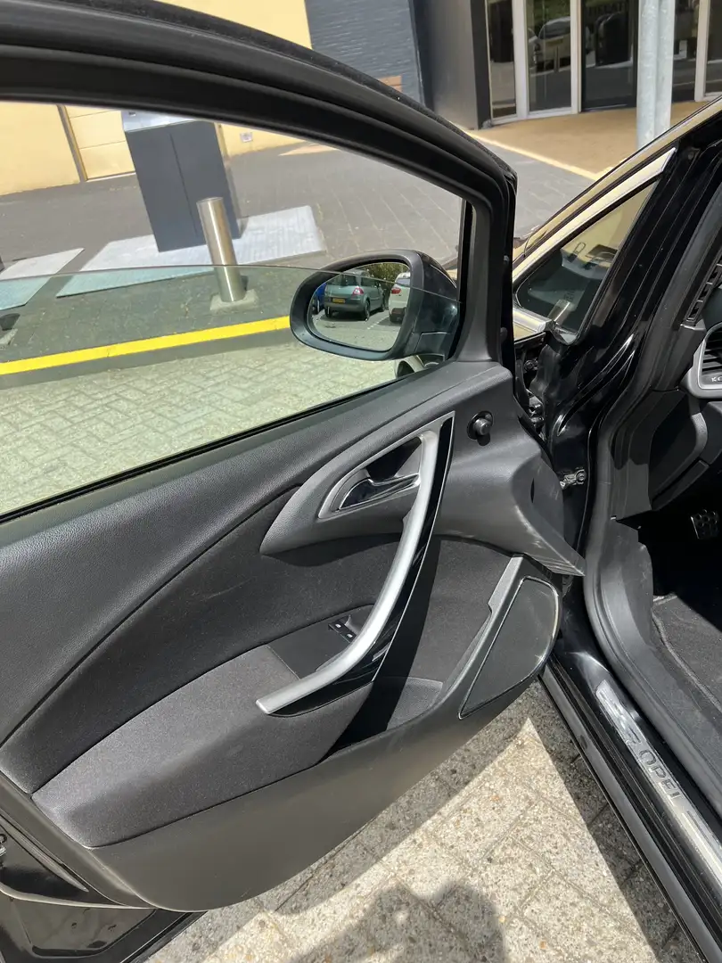 Opel Astra 1.4 Turbo Sport - 1