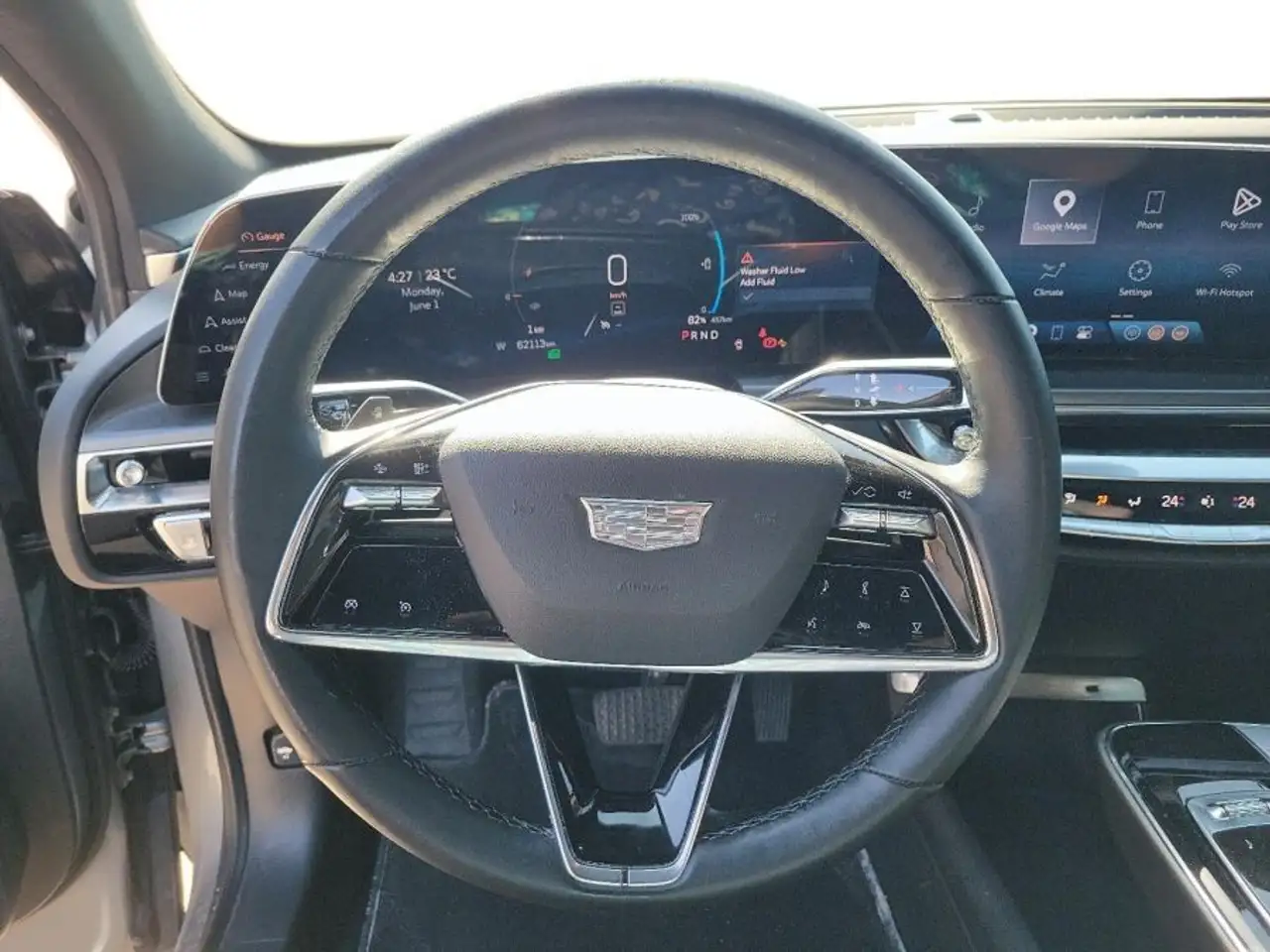 Cadillac Lyriq снимка Cadillac Lyriq
