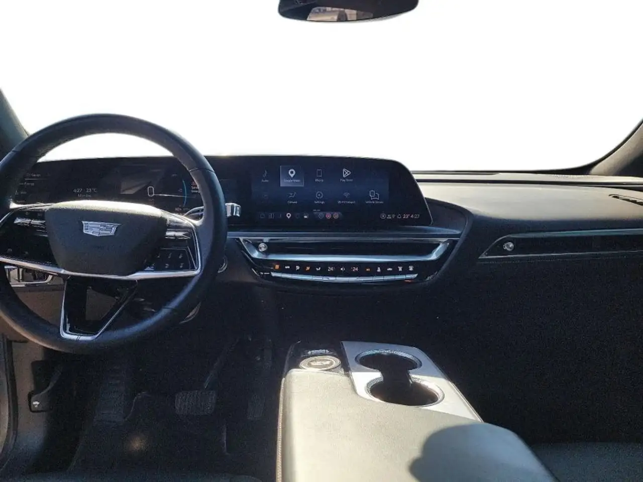 Cadillac Lyriq снимка Cadillac Lyriq