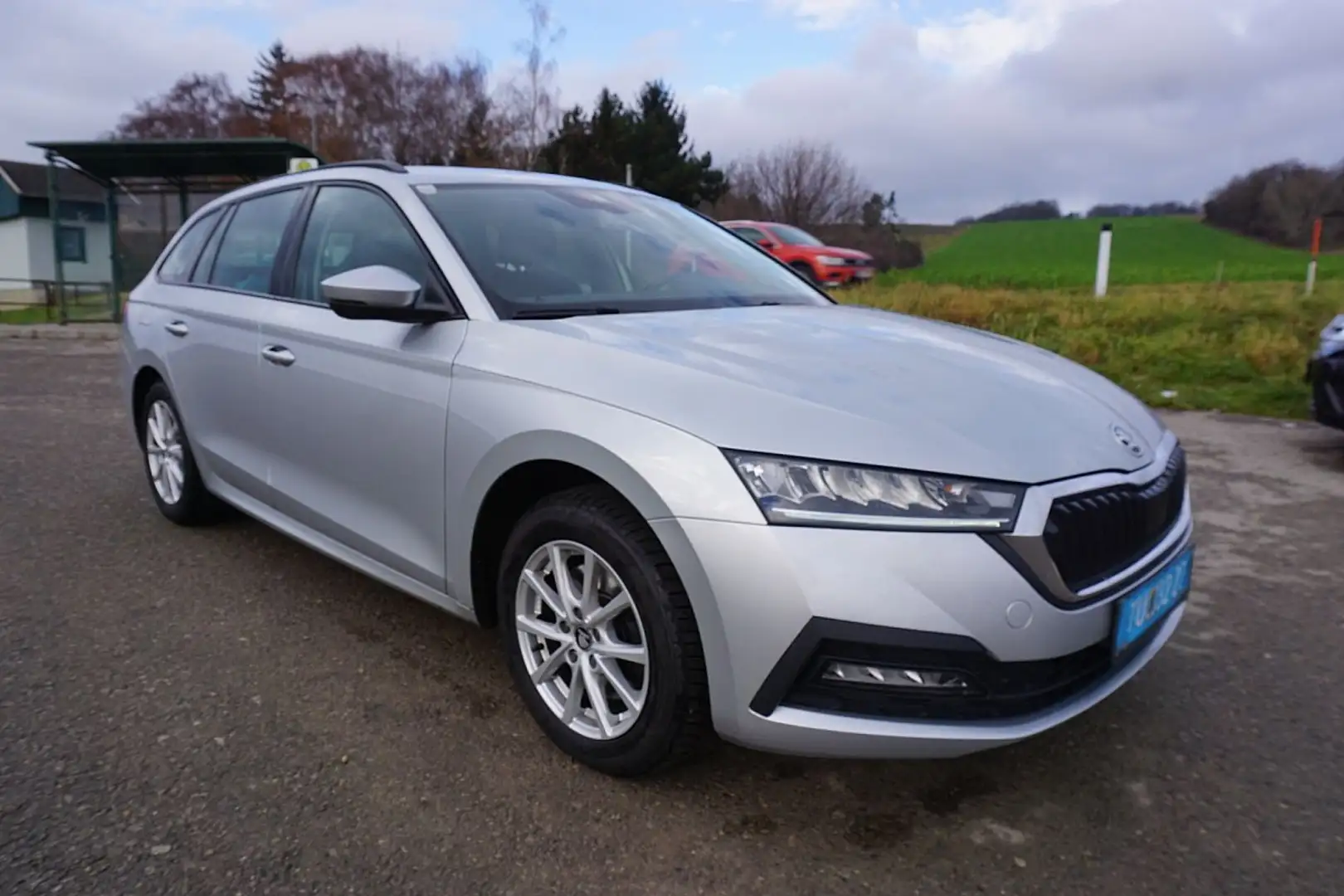 Skoda Octavia Combi 2,0 TDI 4x4 Ambition DSG Gris - 2