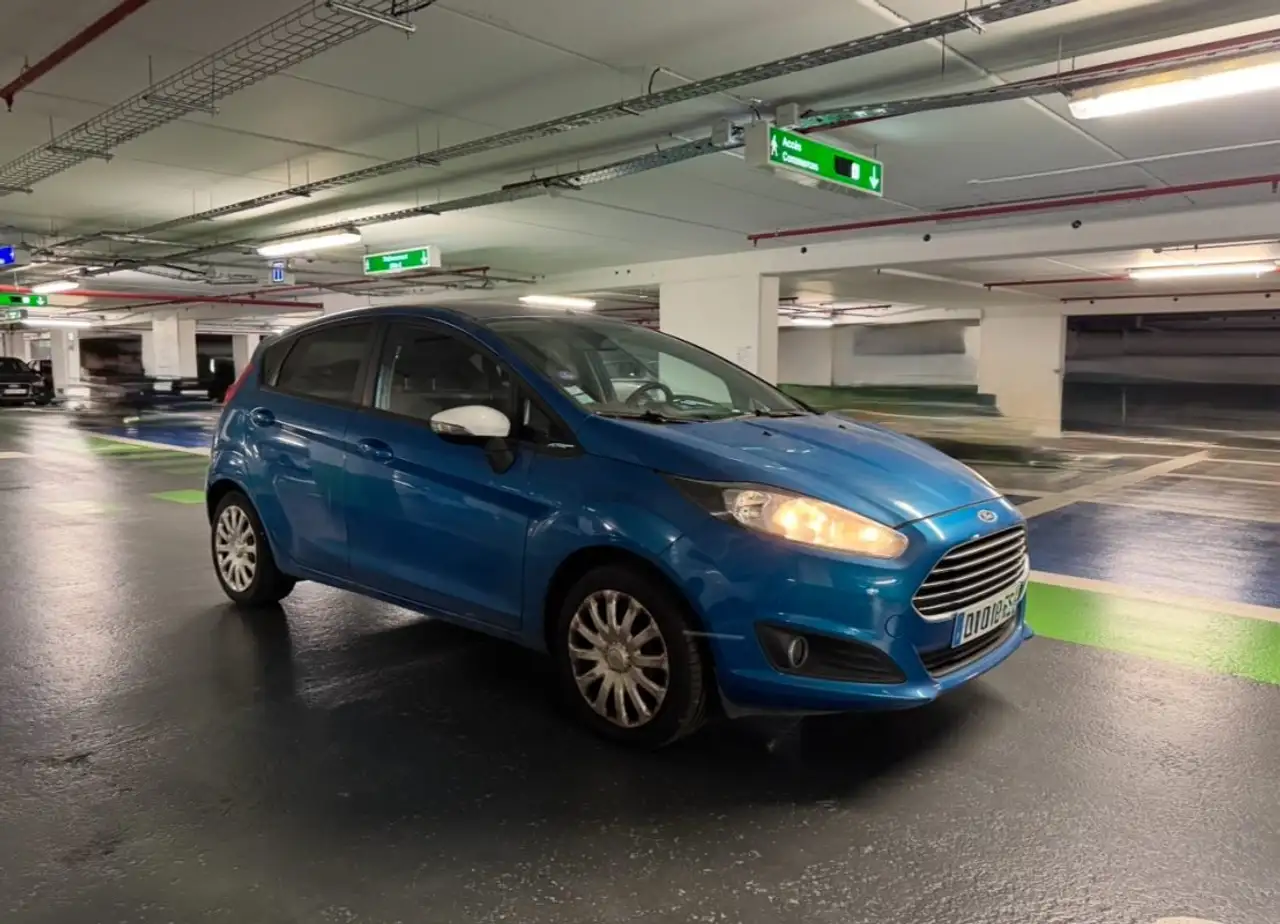 Ford Fiesta 3 portes — photo 4