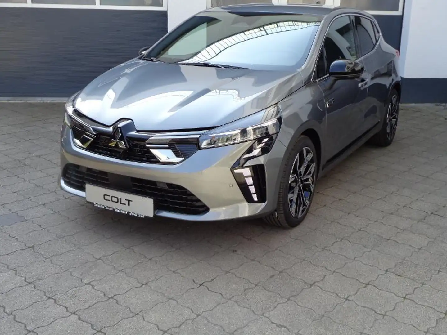 Mitsubishi Colt TOP 1.6 Hybrid Grau - 2