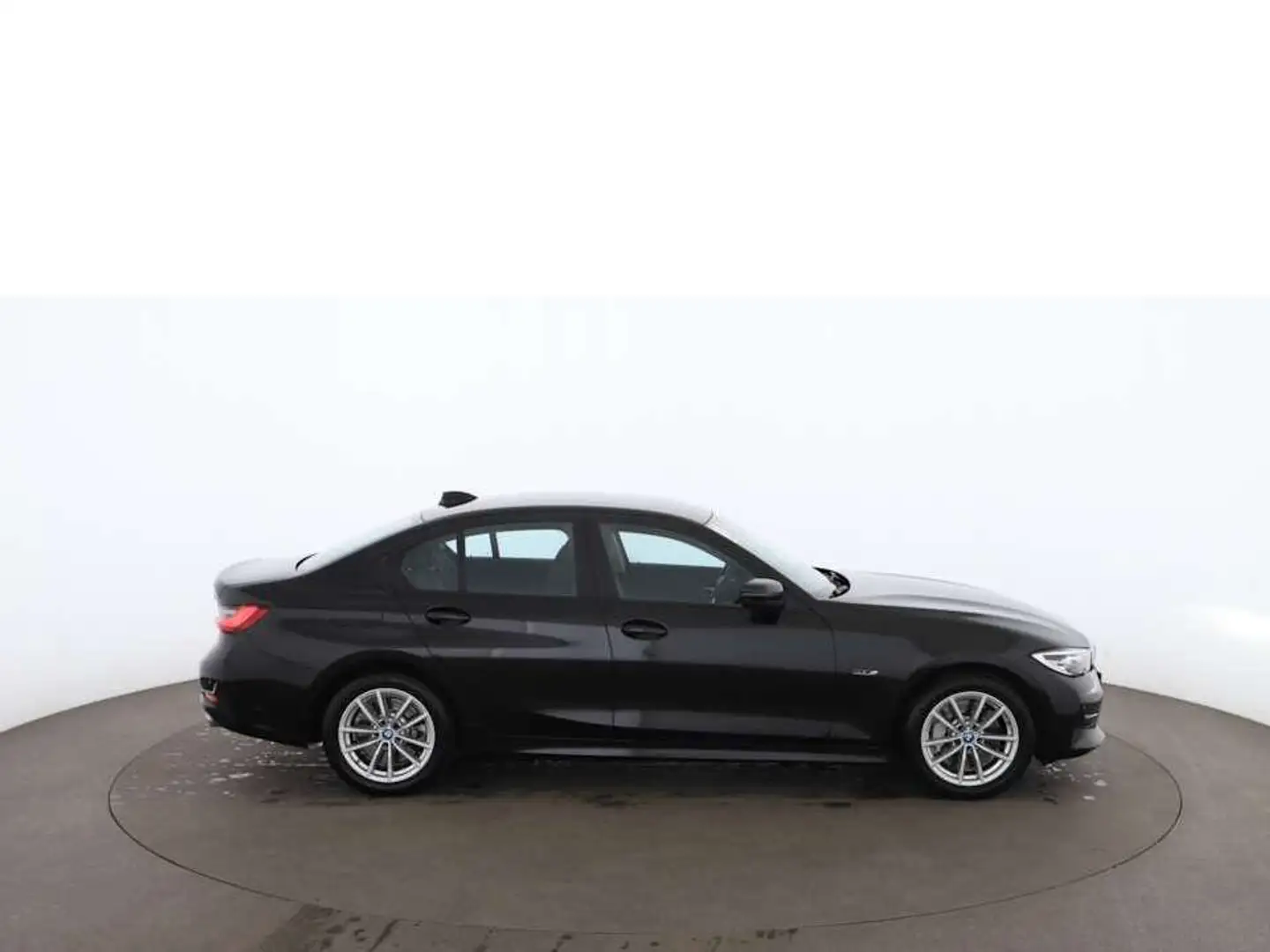BMW 330 e Advantage Aut LED NAVI ASSIST LEDER R-CAM Negru - 2