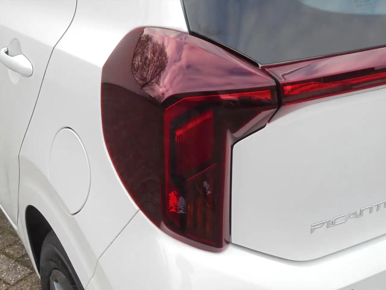 Kia Picanto 1.0 DPi 63PK NIEUWSTE MODEL !! NAVI CRUISE ENZ 8