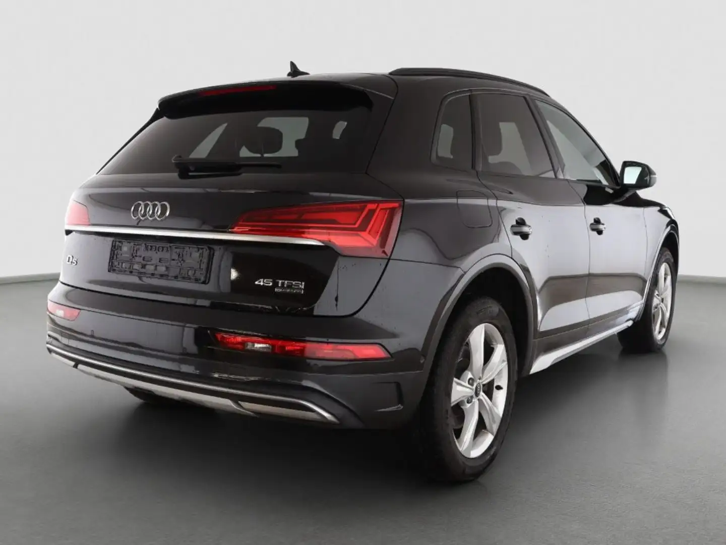Audi Q5 SUV advanced 45 TFSI qu. S tr. PANO Matrix 19 Schwarz - 2
