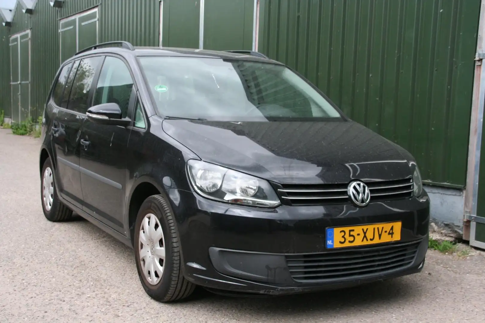 Volkswagen Touran 1.2 TSI Trendline Bluemotion 7p. AIRCO, NAVIGATIE Zwart - 2