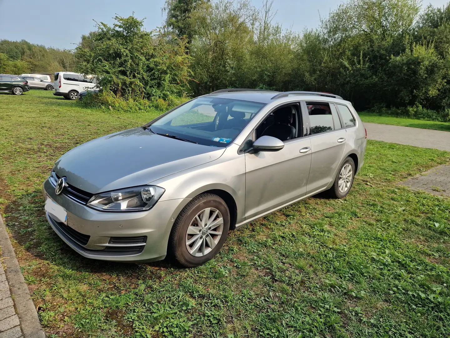 Volkswagen Golf Variant 1.4TSI 125cv Essence Highline Bluemotion NAV Grijs - 1