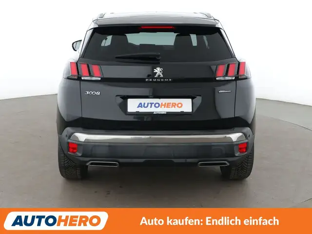 Peugeot 3008 view 5