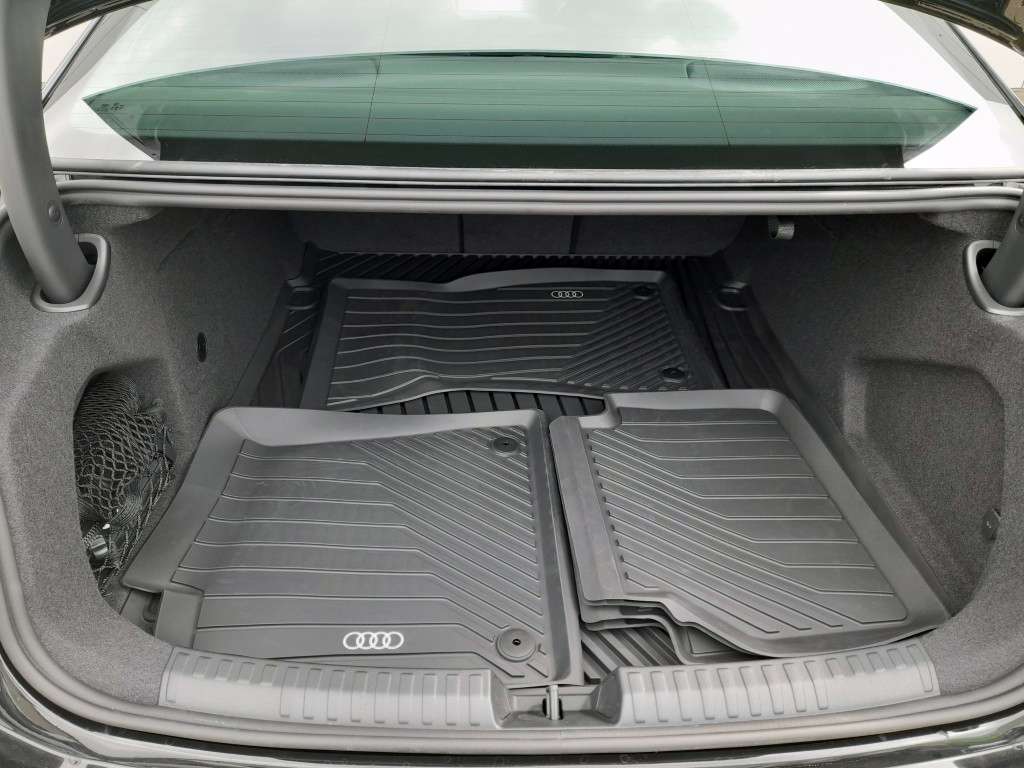 2026 Audi A6 Sedan thumb 8