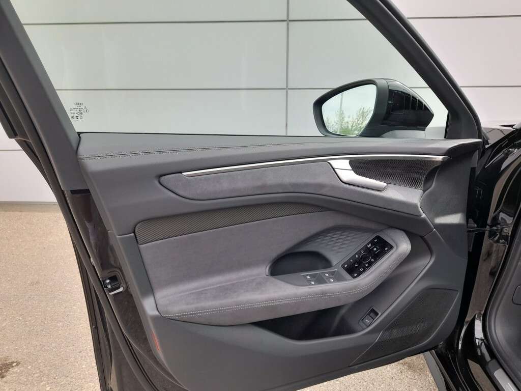 2026 Audi A6 Sedan thumb 11