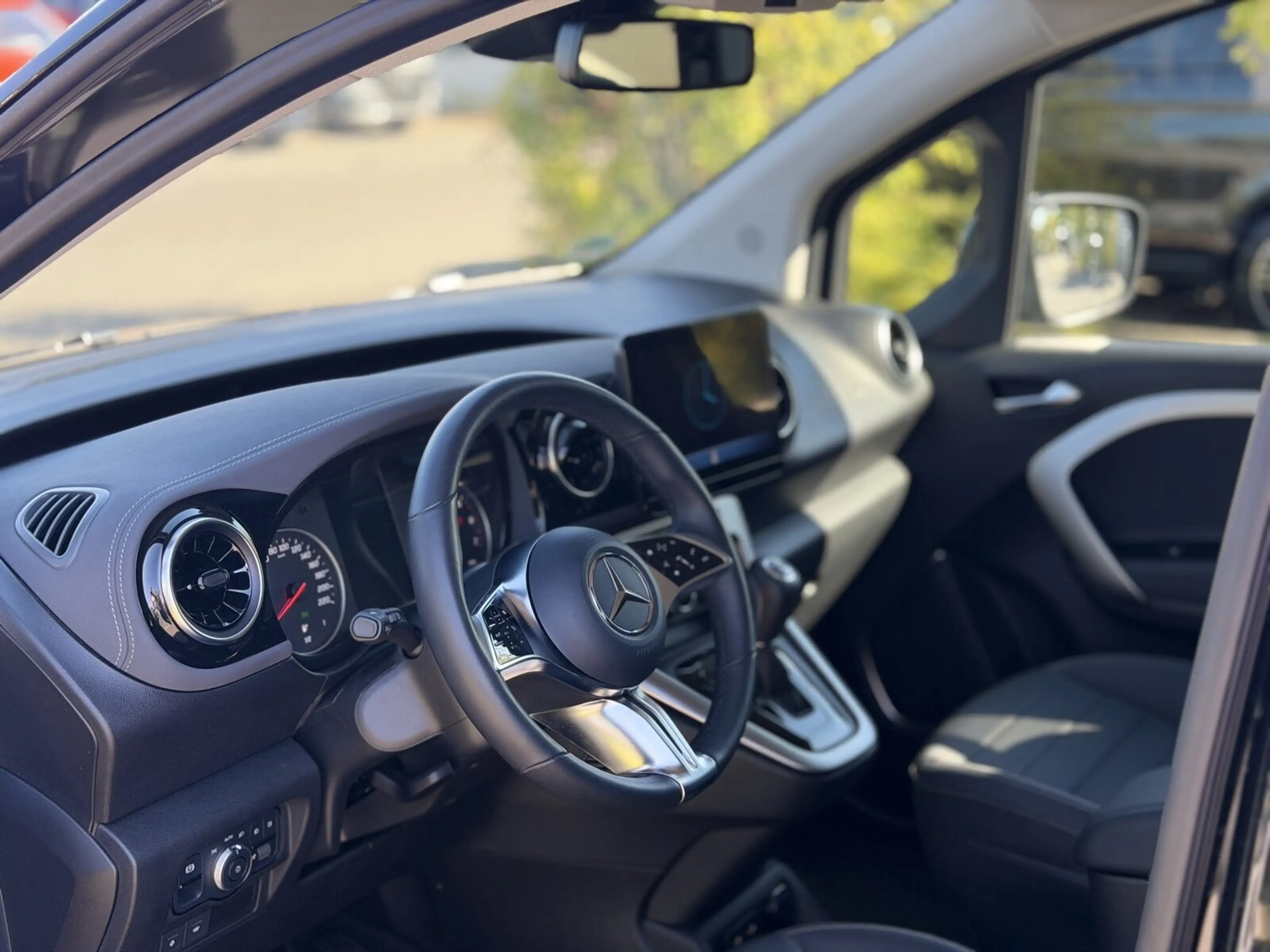 Mercedes-Benz T-Class T 180 PROGRESSIVE LANG EDITION+LED+AHK+7SITZER — photo 12