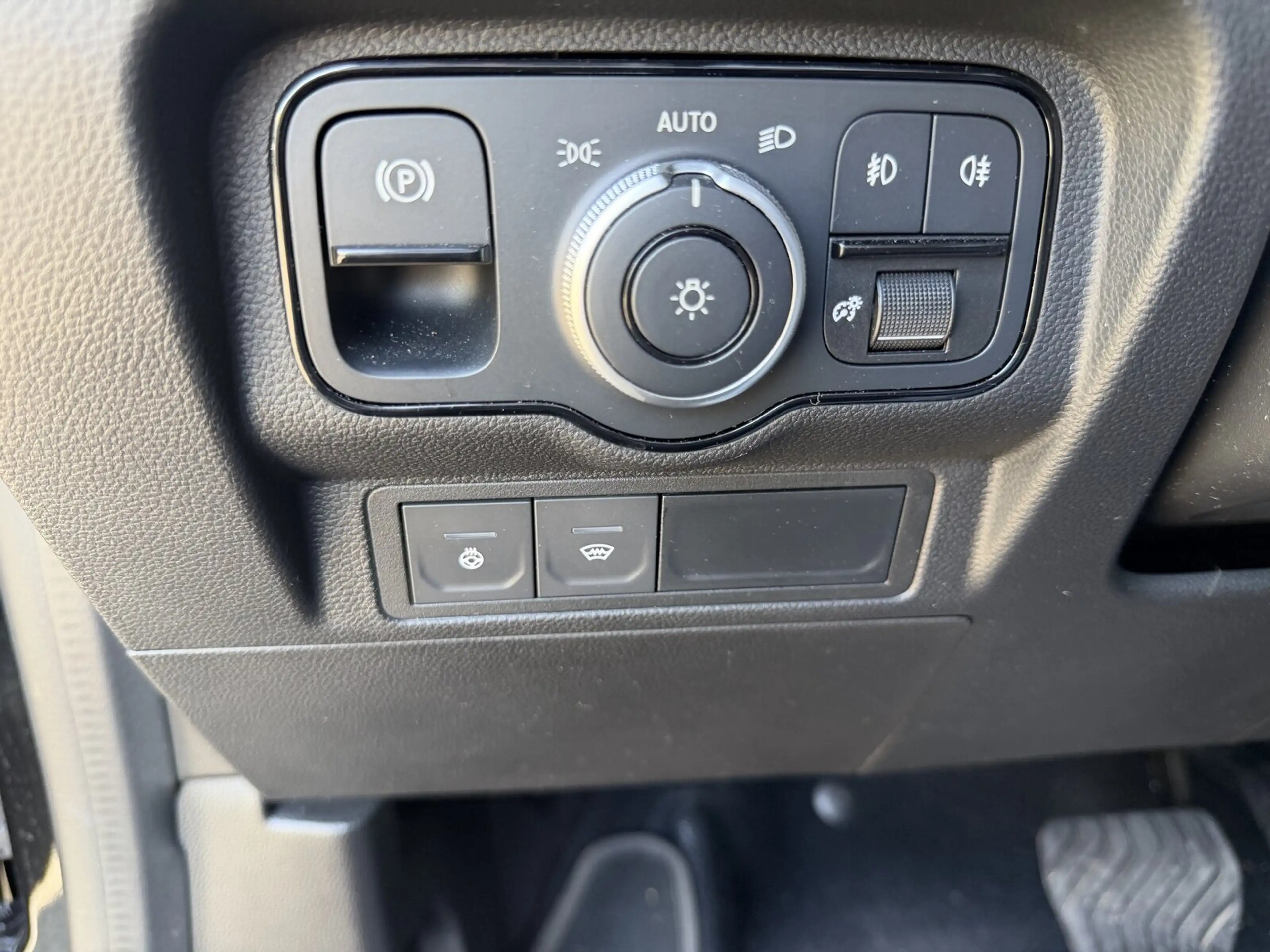 Mercedes-Benz T-Class T 180 PROGRESSIVE LANG EDITION+LED+AHK+7SITZER — photo 14