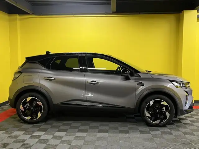 Renault Captur view 4
