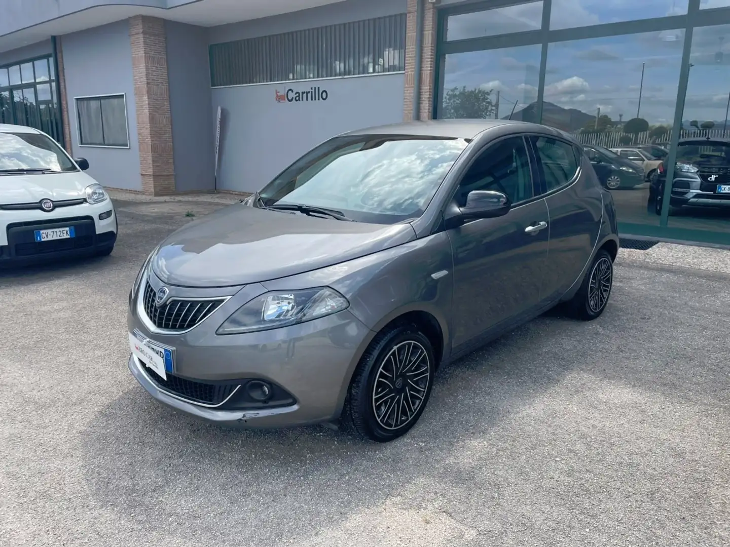 Lancia Ypsilon Ypsilon 1.0 firefly hybrid Gold s - 1