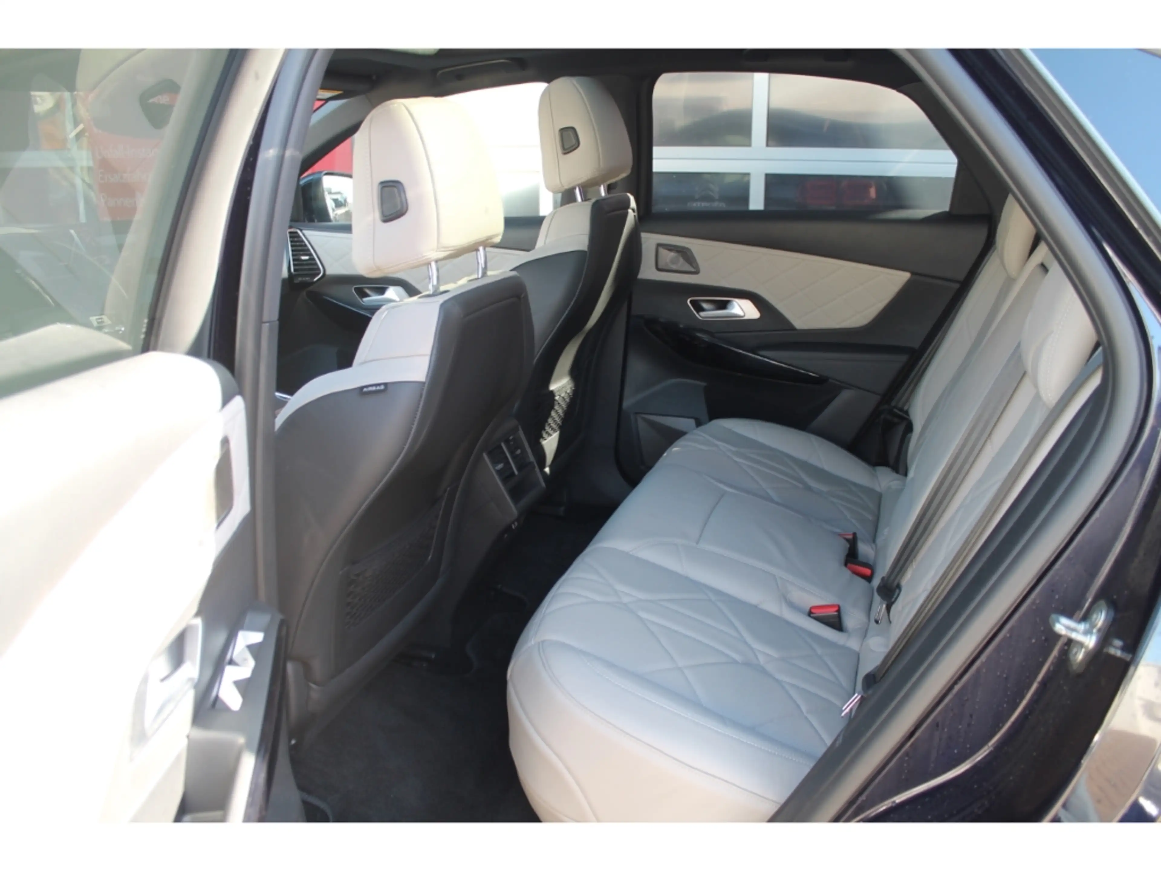 DS Automobiles DS 7 4x4 300 Voll Dach AHK Slftg Focal Massage BiColor — photo 8