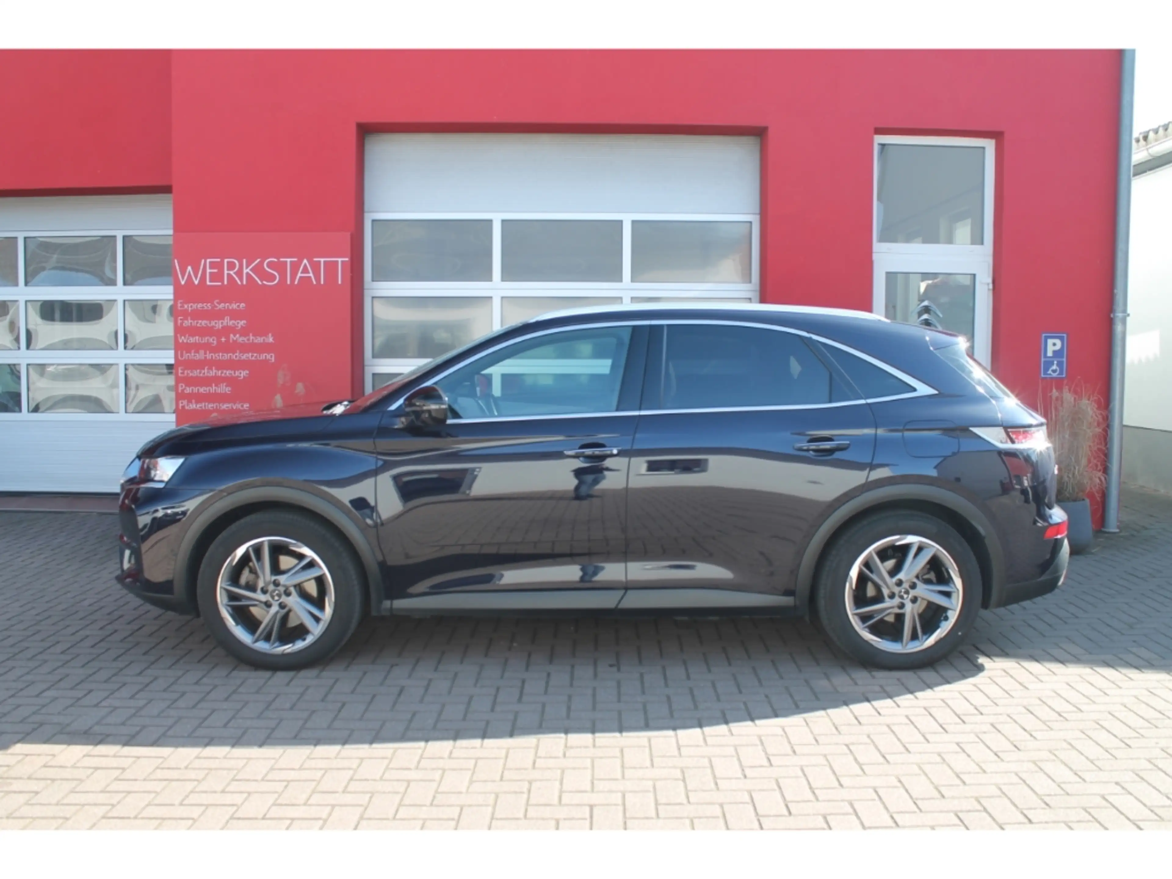 DS Automobiles DS 7 4x4 300 Voll Dach AHK Slftg Focal Massage BiColor — photo 2