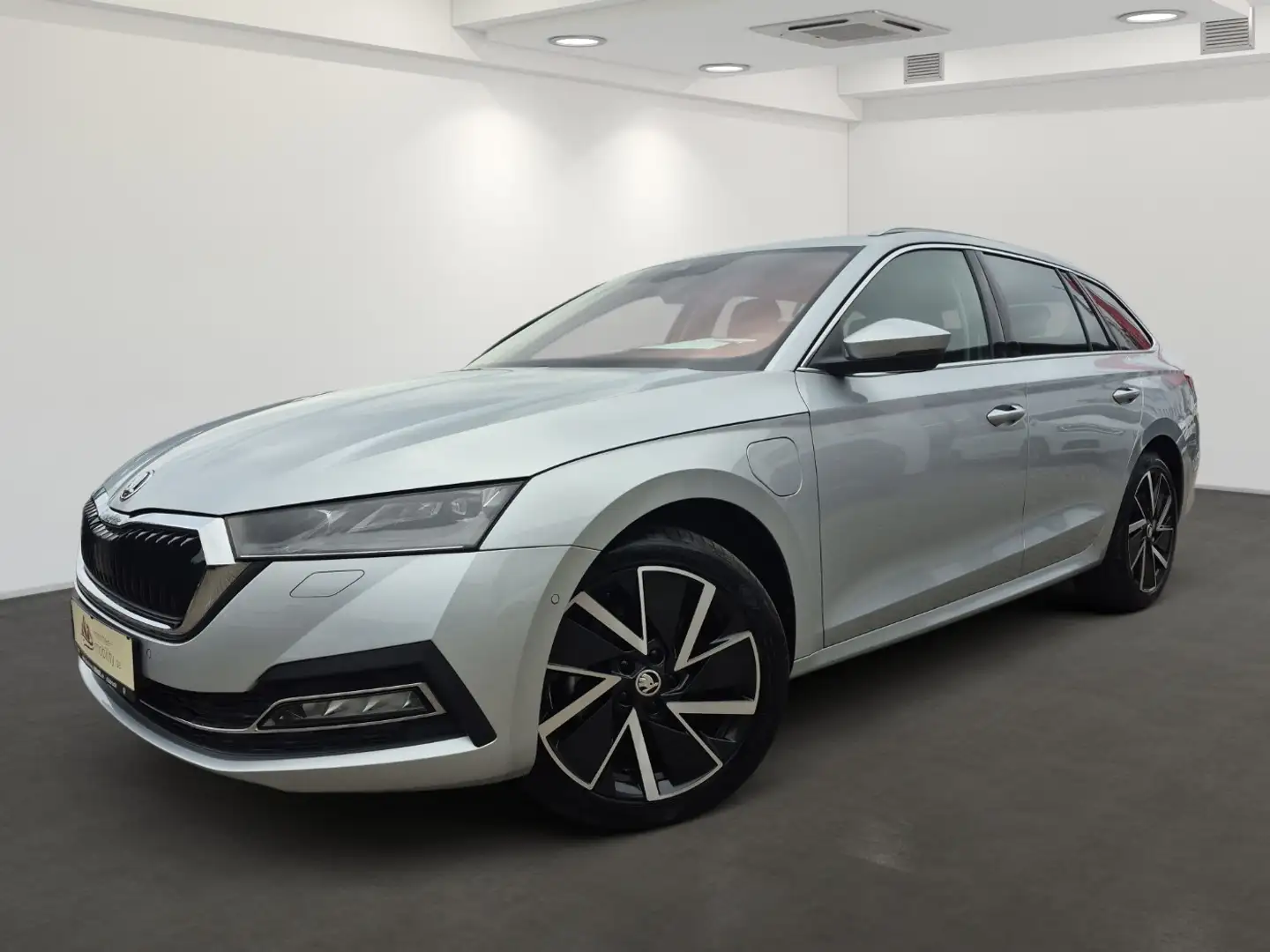 Skoda Octavia Combi STYLE PHEV DSG AHK+KAMERA+MEMORY+HEAD-UP+ACC Argento - 2