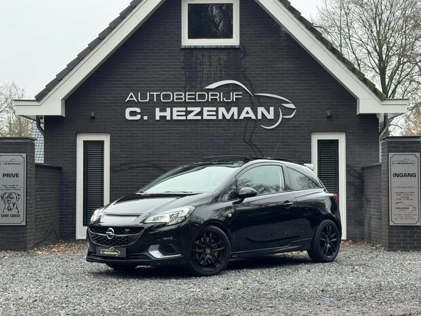 Opel Corsa 1.6 Turbo OPC 207PK VOL LEER PANODAK VOLLEDIG DEAL Schwarz - 2