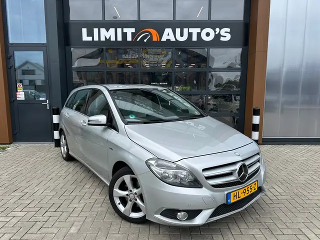Mercedes-Benz B-Class view 4