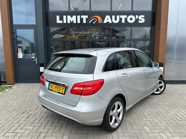Mercedes-Benz B-Class view 2