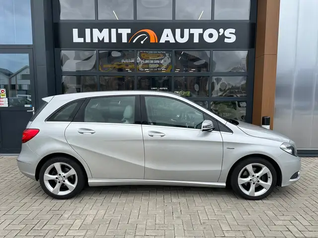 Mercedes-Benz B-Class view 8