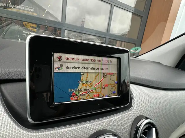 Mercedes-Benz B-Class view 15