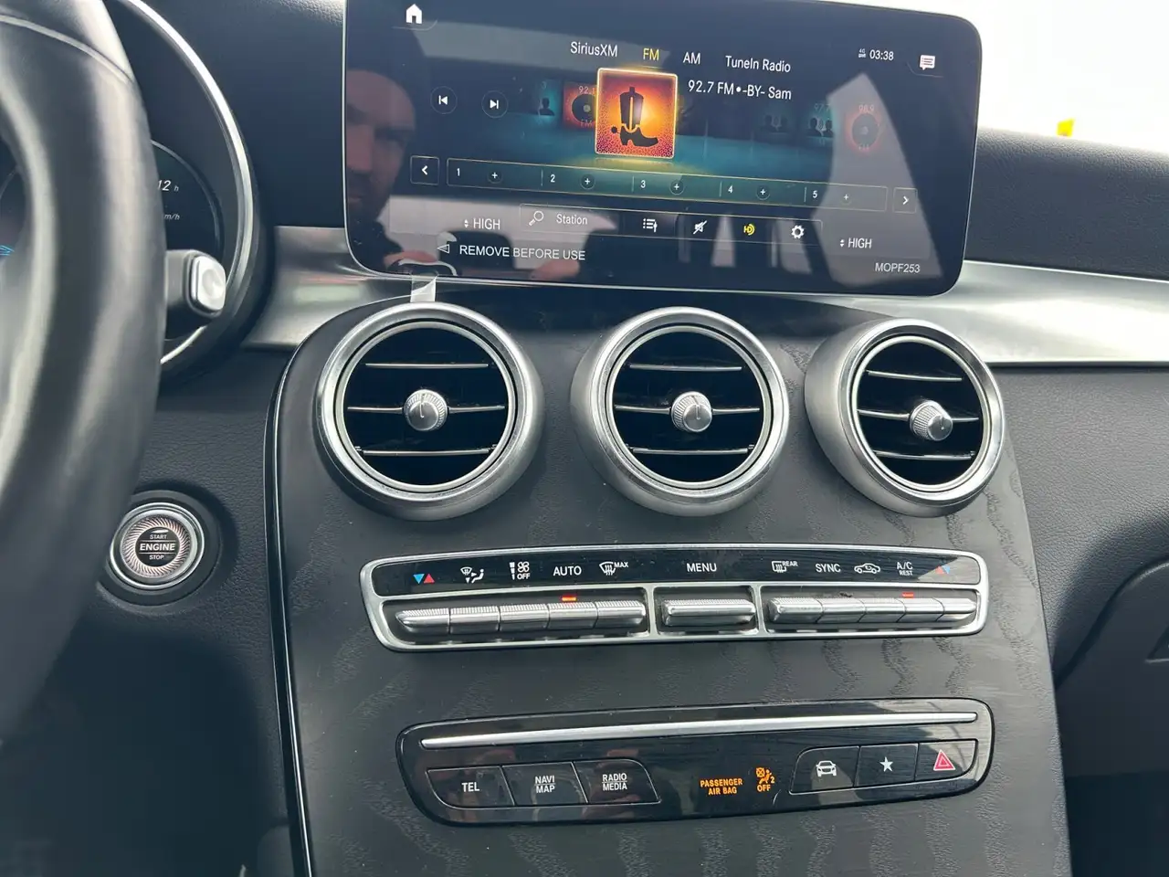 Mercedes-Benz GLC снимка Mercedes-Benz GLC