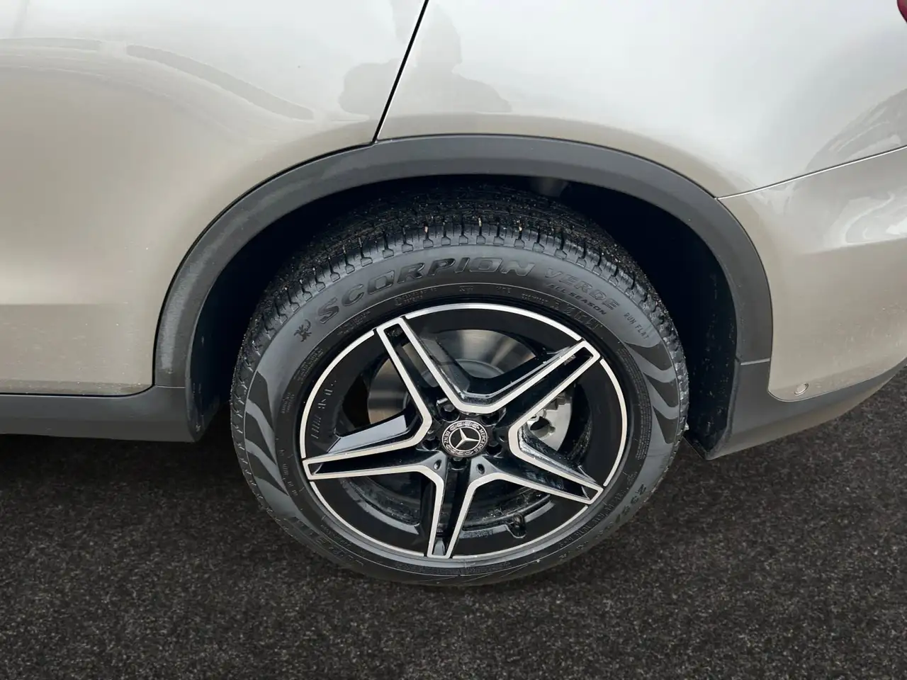 Mercedes-Benz GLC снимка Mercedes-Benz GLC
