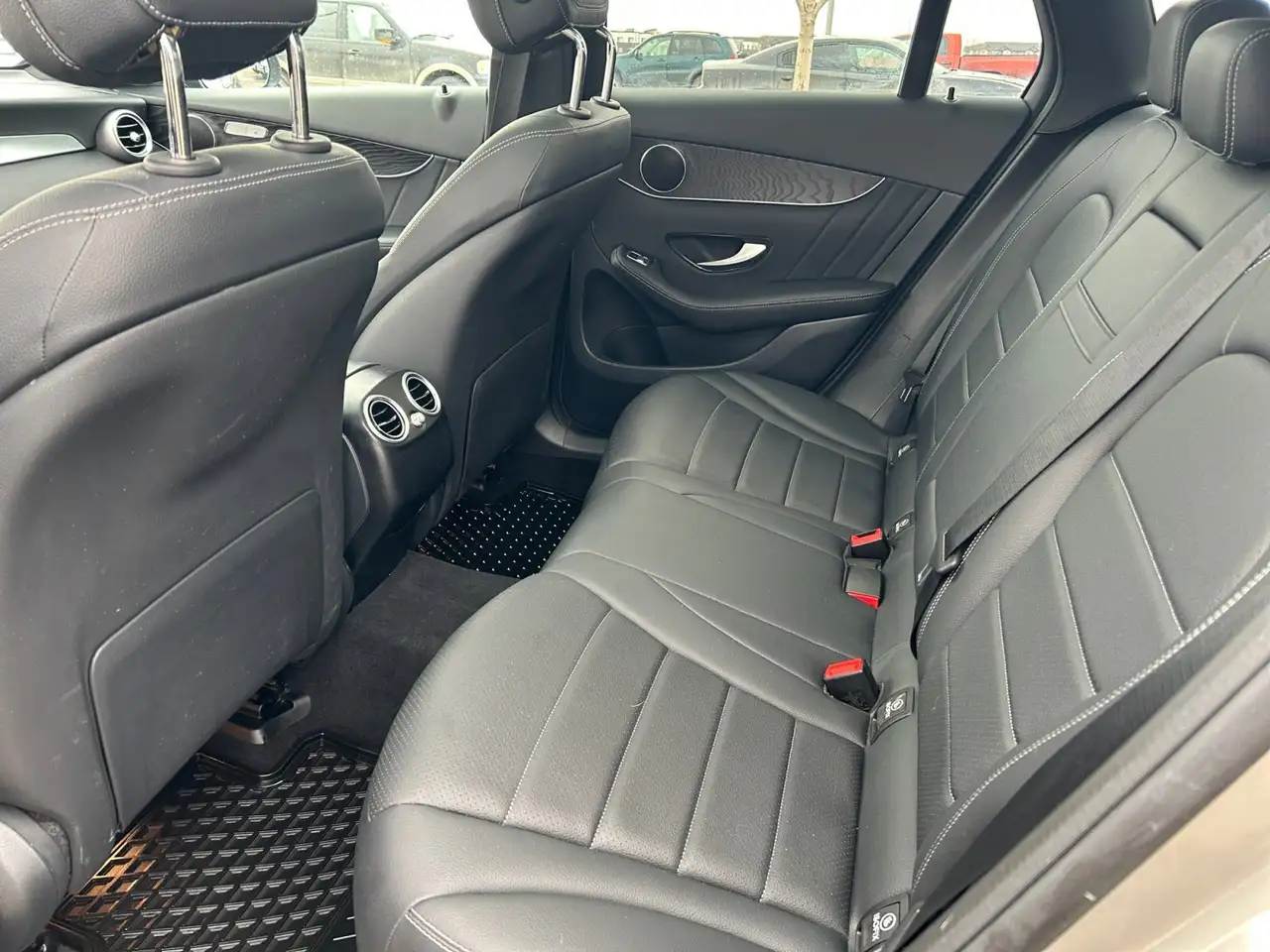 Mercedes-Benz GLC снимка Mercedes-Benz GLC