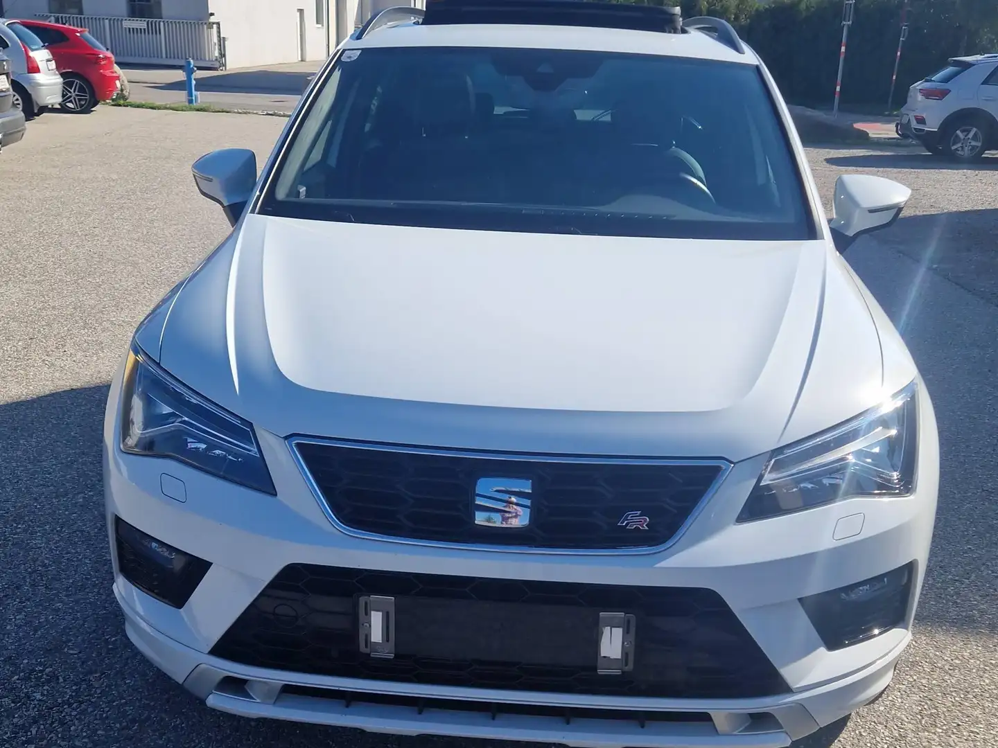 SEAT Ateca Ateca 2.0 TDI 4Drive DSG FR VOLLLEDER ,ACC,PANORAMA Weiß - 2