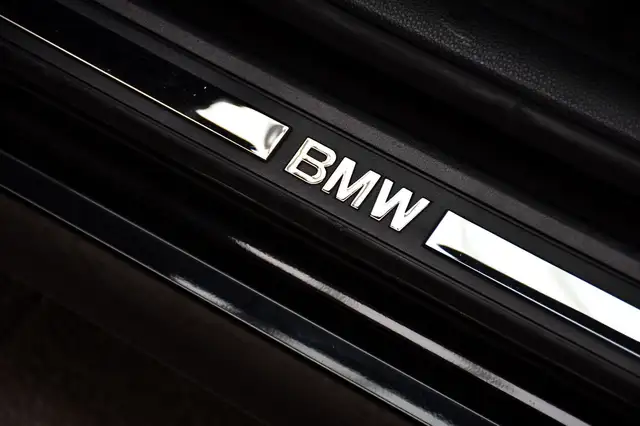 BMW 1 Series view 11