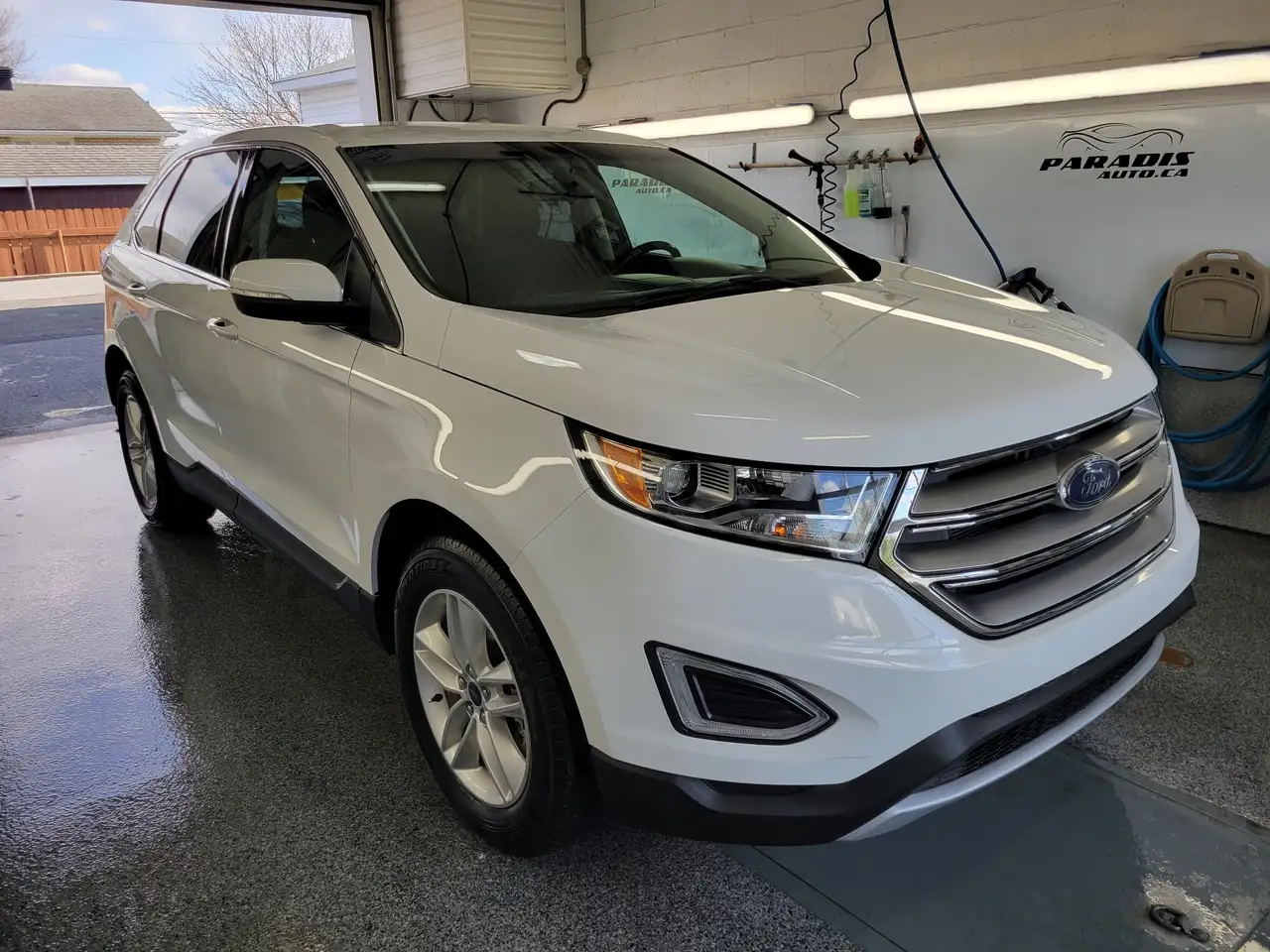 Ford Edge photo Ford Edge