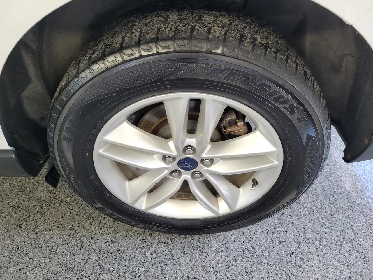 Ford Edge photo Ford Edge