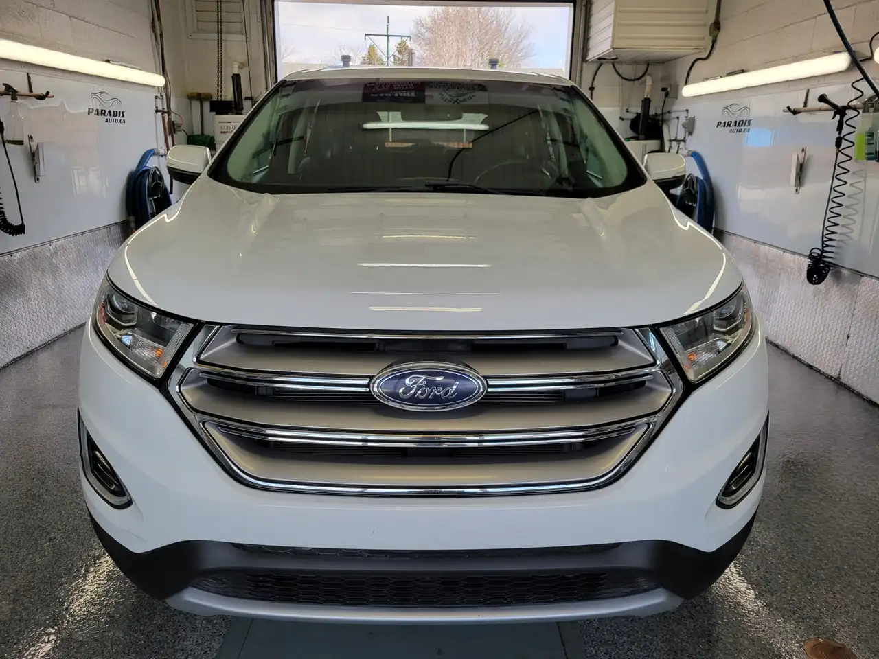 Ford Edge photo Ford Edge