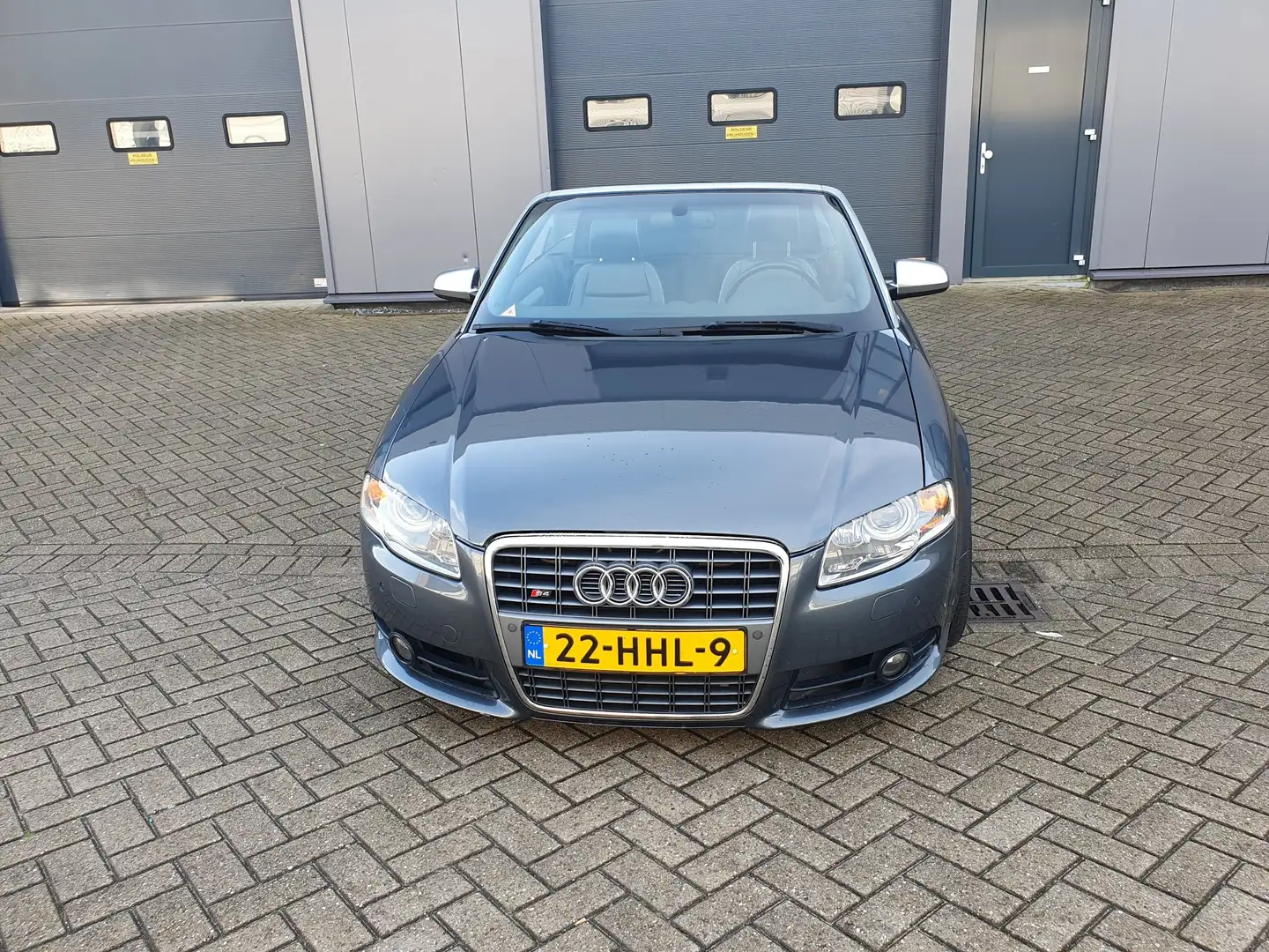 Audi S4 S4 4.2 V8 Cabrio Szürke - 2